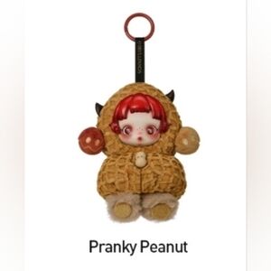 SKULLPANDA You Found Me! Plush Doll Pendant- Pranky Peanut (In Hand)